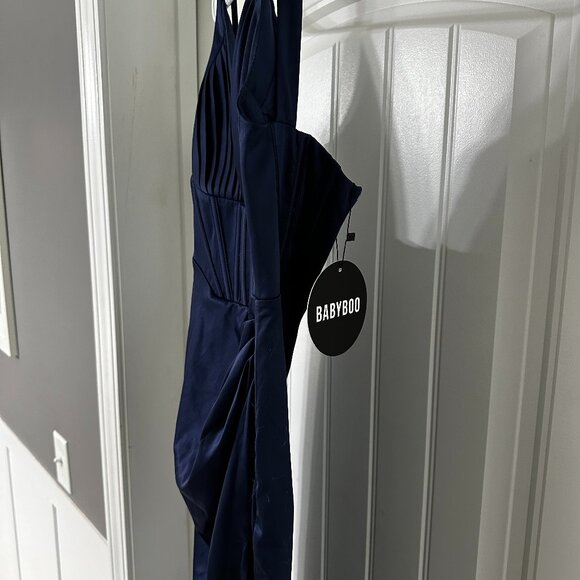 Formal Dress - Picture 4 of 4